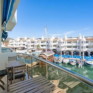 https://malaga-benalmadena-puerto-marina-costa-sol-holiday-rentals.es-andalucia.com