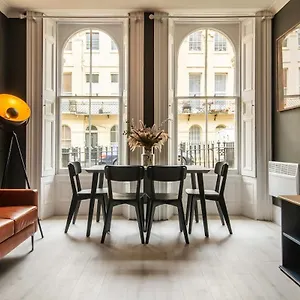Modern 2-bedroom 30 Seconds To Seafront Brighton